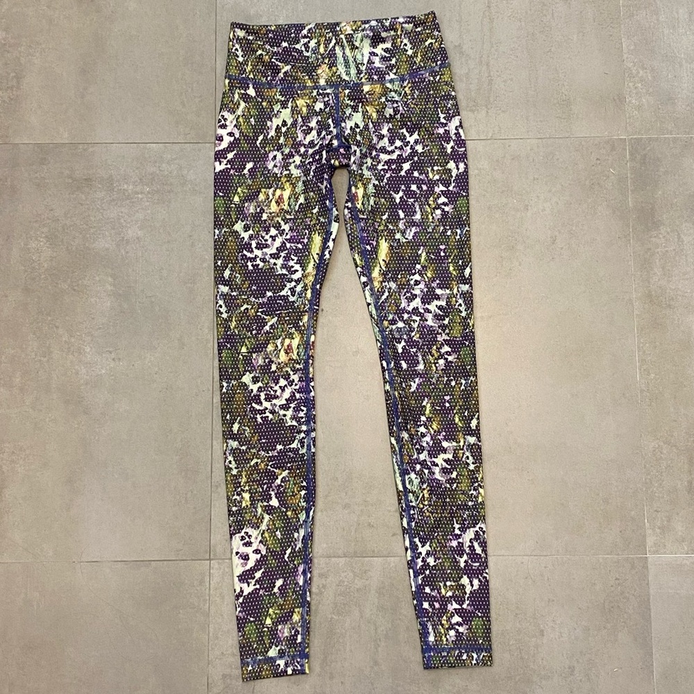 lululemon wunder under floral pant size 4 length 28”